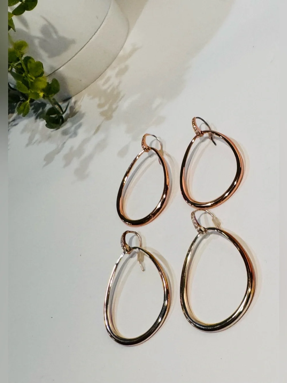 Stella and Dot Goddess Teardrop Earrings 2 Pairs Gold Tone/ Rose Gold Tone - Picture 2 of 9